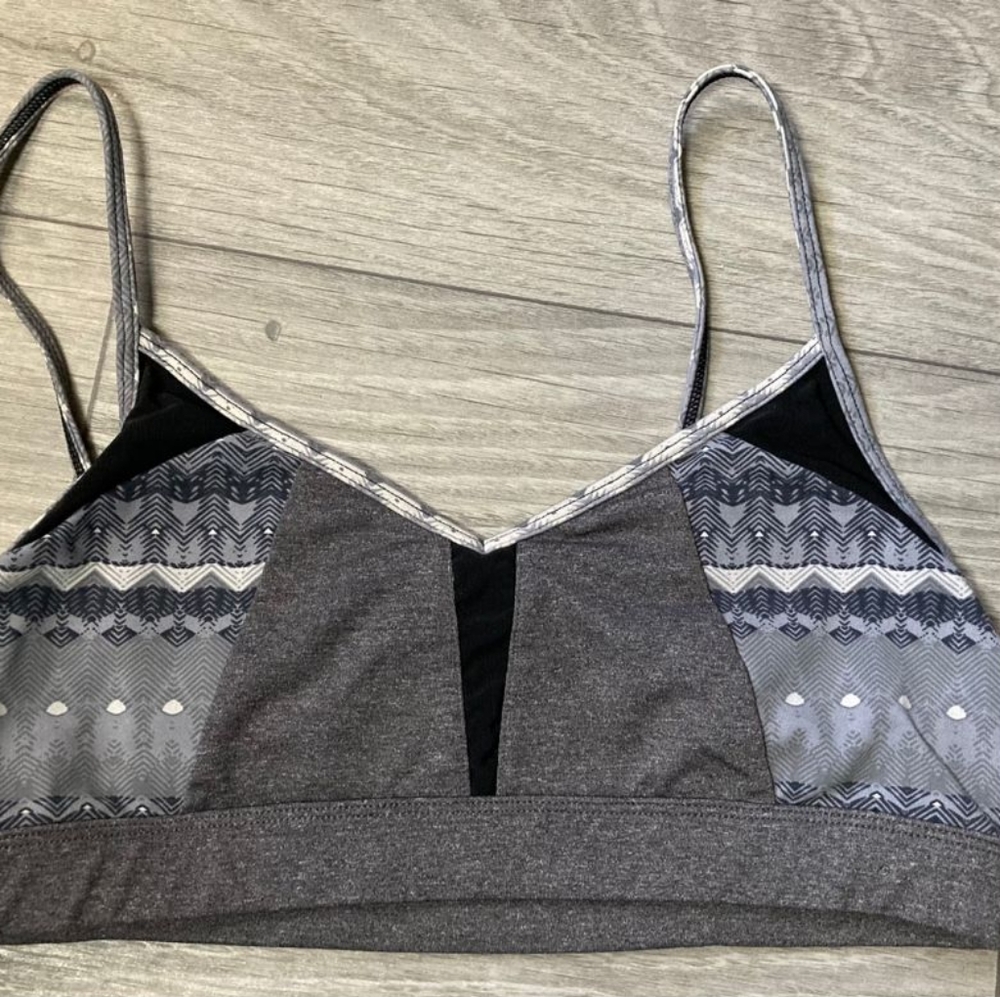 Top Alo Yoga